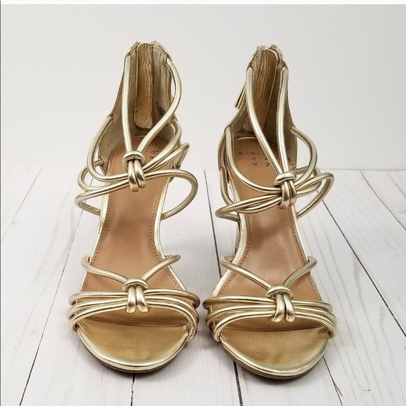 🆕 wot Metallic Gold Strappy 3.5” heel sandal - Picture 4 of 5